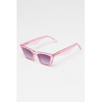 Ochelari de soare cat-eye cu lentile in degrade Ochelari de soare cat-eye cu lentile in degrade